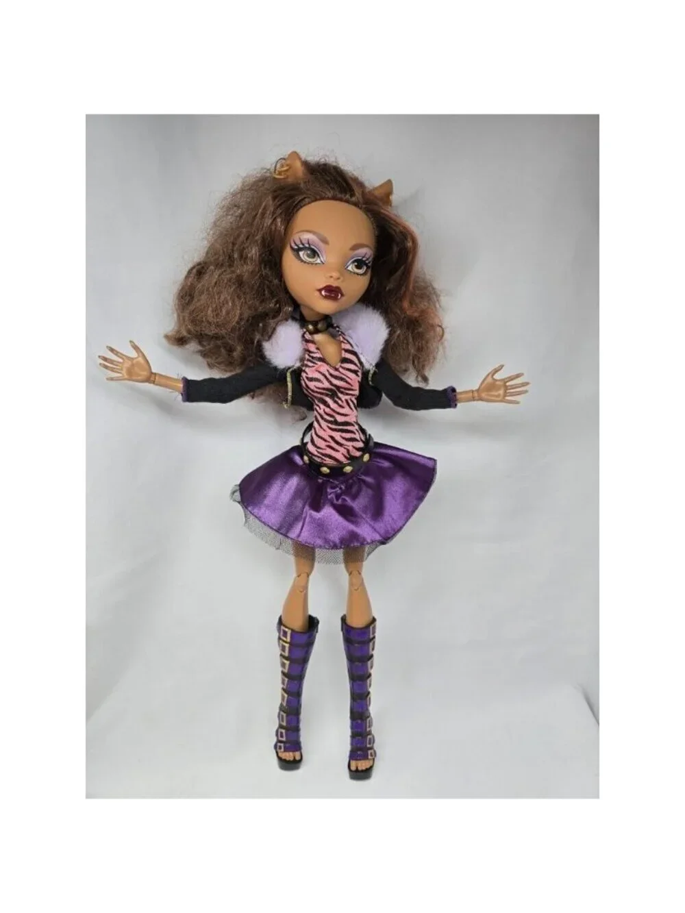Monster High Frightfully Tall Ghouls Clawdeen Wolf Doll 17 Inches